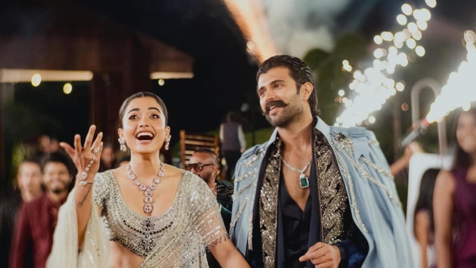 Vijay Deverakonda and Rashmika overwhelmed by fans' love at a public event, showcasing their popularity a.