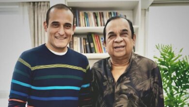 Akshaye Khanna and Brahmanandam