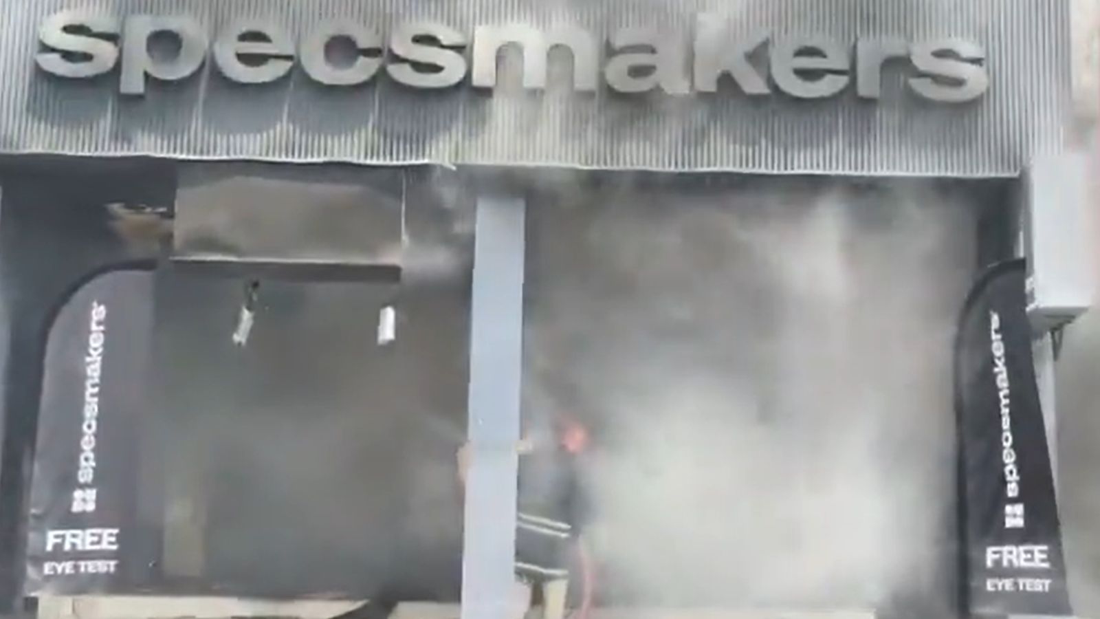 Fire at optical shop in Hyderabad's Bowenpally, no injuries