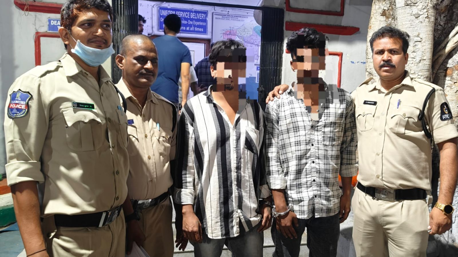 Two held for vandalizing mobile shop in Hyderabad's Chaderghat
