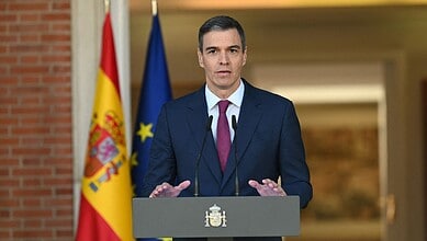 Spain's Prime Minister speaks out against war in Iran during a press conference, highlighting diplomatic.