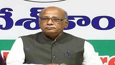 Telangana BC Commission Chairman G Niranjan writes to DCO Director Bharati Hollikeri questioning the omission of BC column from the self-enumeration questionnaire in census.