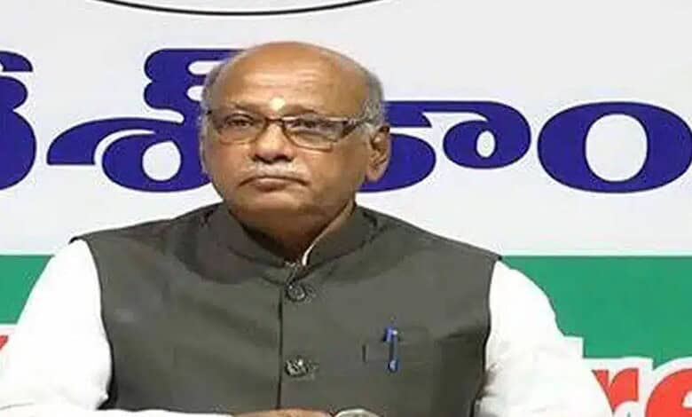 Telangana BC Commission Chairman G Niranjan writes to DCO Director Bharati Hollikeri questioning the omission of BC column from the self-enumeration questionnaire in census.