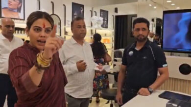BJP’s Nazia Khan confronts Lenskart manager over ban on tilak, sindoor