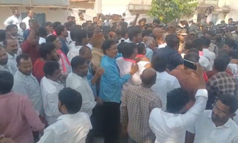 Khanapur municipal chairperson and vice-chairperson election postponed to Sunday, after Congress MLA Vedma Bojju argues with election officials during the election on Saturday, April 4, 2026.