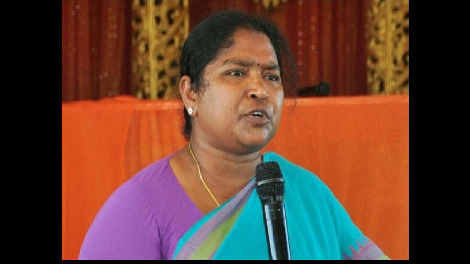 Telngana minister Seethakka addresses a meeting