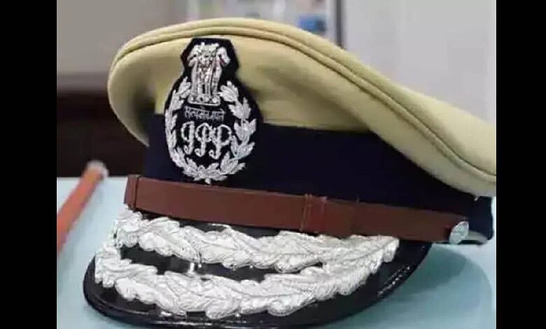 Group of police officers in uniform during transfer in Hyderabad, India.