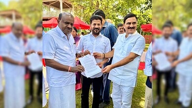 Telangana Chief Minister urges the central government to establish a green steel plant at Bayyaram for su.