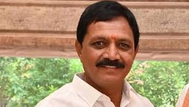 A Telangana Congress leader questions MP Arvind regarding the turmeric board, highlighting political conc.