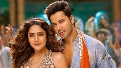 Mrunal Thakur and Varun Dhawan filming together, showcasing chemistry and acting skills.
