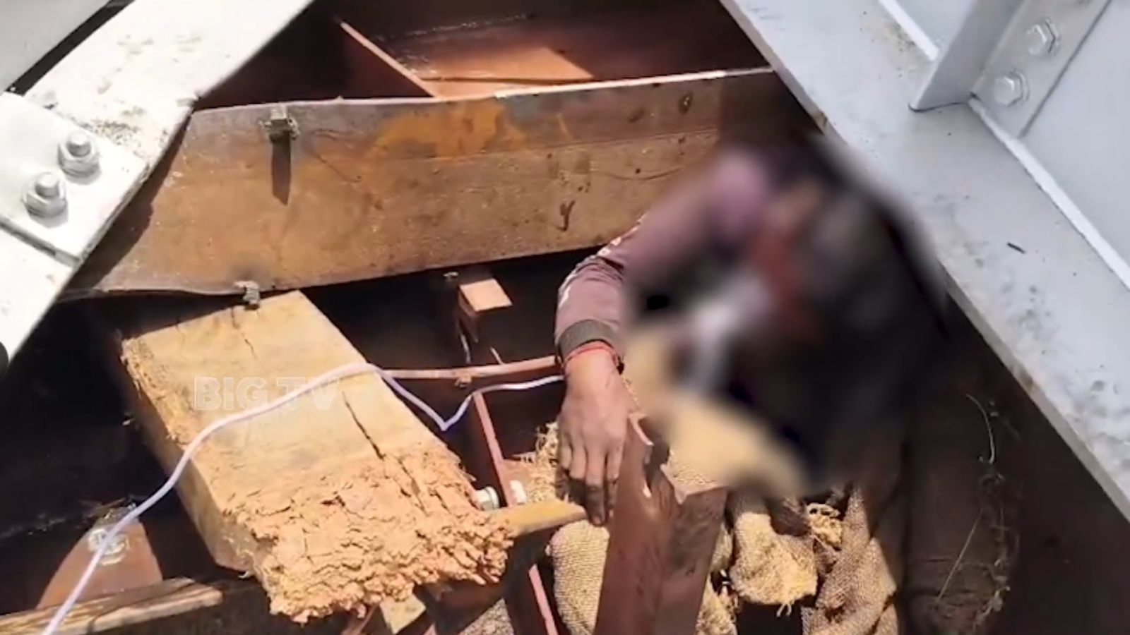 Accident at new railway line in Telangana's Kagaznagar, five injured