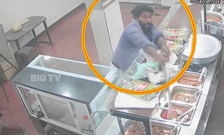 Man wielding a sword attacks restaurant staff after dispute over Rs 10 curry, causing chaos and injury.