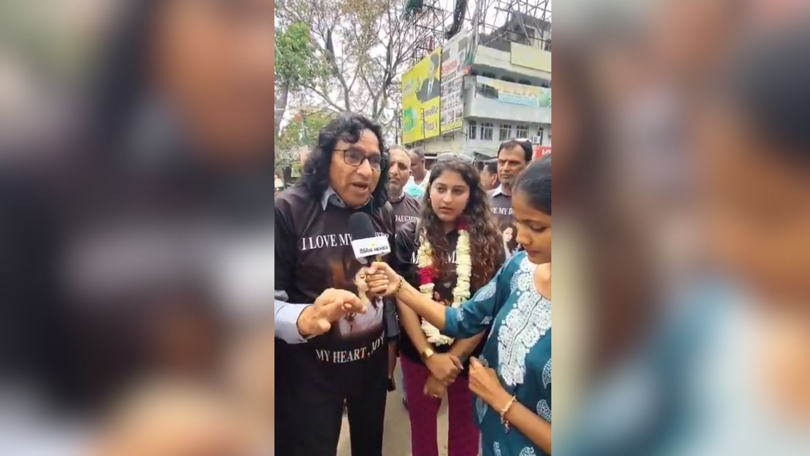 Meerut father shuns social stigma, welcomes daughter with garlands after divorce