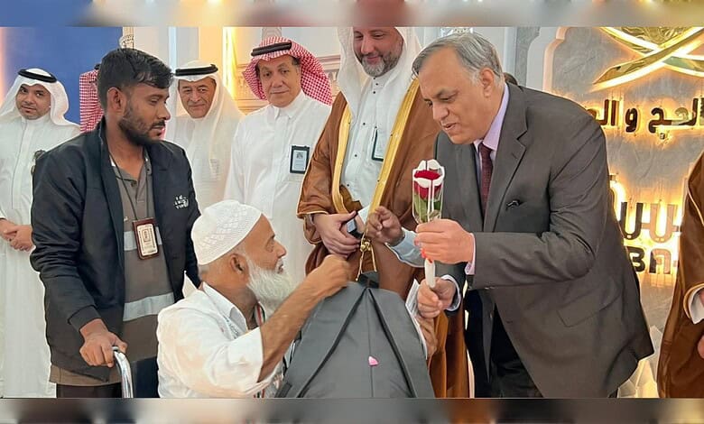 Haj 2026 pilgrims in India paying additional Rs 10,000 airfare fee.