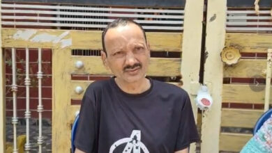 man forcefully evicted bank employees said he did not pay loan