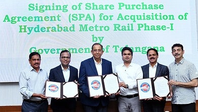 Telangana government signs agreement to operate Hyderabad Metro Rail for Rs 1,461 crore.