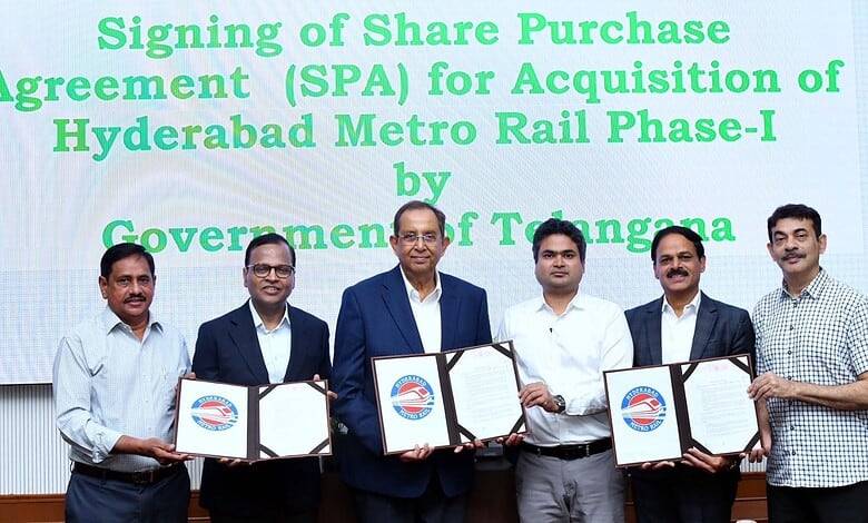 Telangana government signs agreement to operate Hyderabad Metro Rail for Rs 1,461 crore.