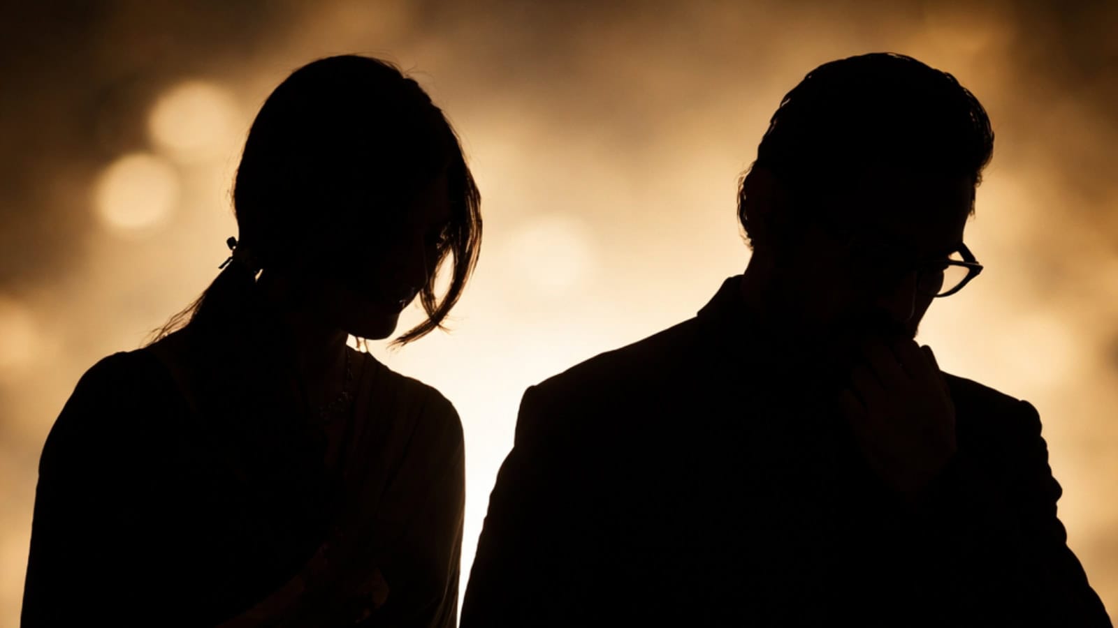 Silhouetted couple at sunset, symbolising upcoming marriage, in line with Bollywood wedding rumours.