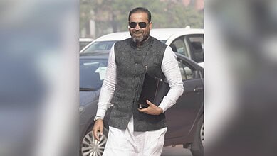 Yusuf Pathan’s father-in-law, along with two others, detained over Mumbai road rage assault case.