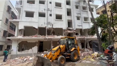 Demolition drive in Kolkata's Topsia