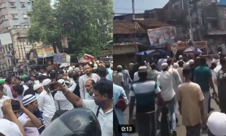 Kolkata namaz protests