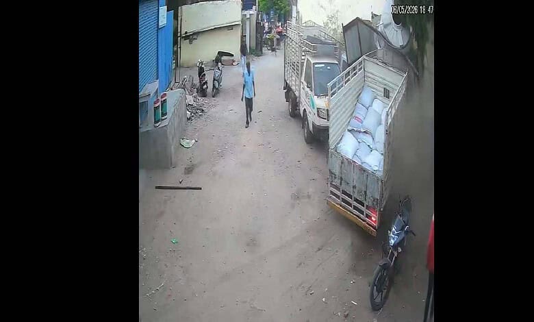 A mini truck rams a mechanic in Musheerabad