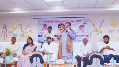 Ponnam Prabhakar at International Nurses Day celebration at Niloufer Hospital