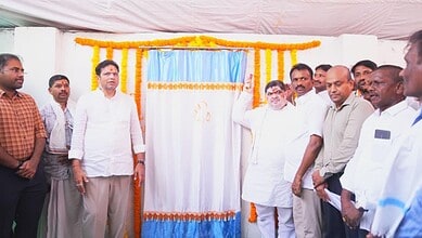 Ministers Ponnam Prabhakar and Sridhar Babu and inspecting the proposed site for the bus depot at the Peddapalli district headquarters.