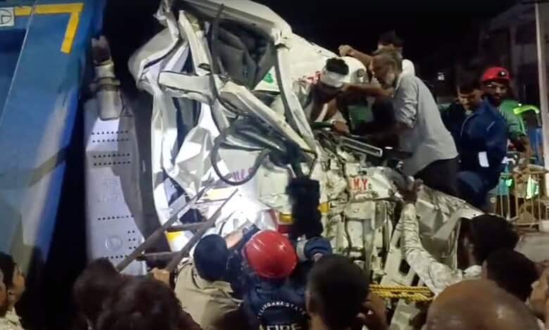 Truck driver injured in collision between two lorries at Hayathnagar
