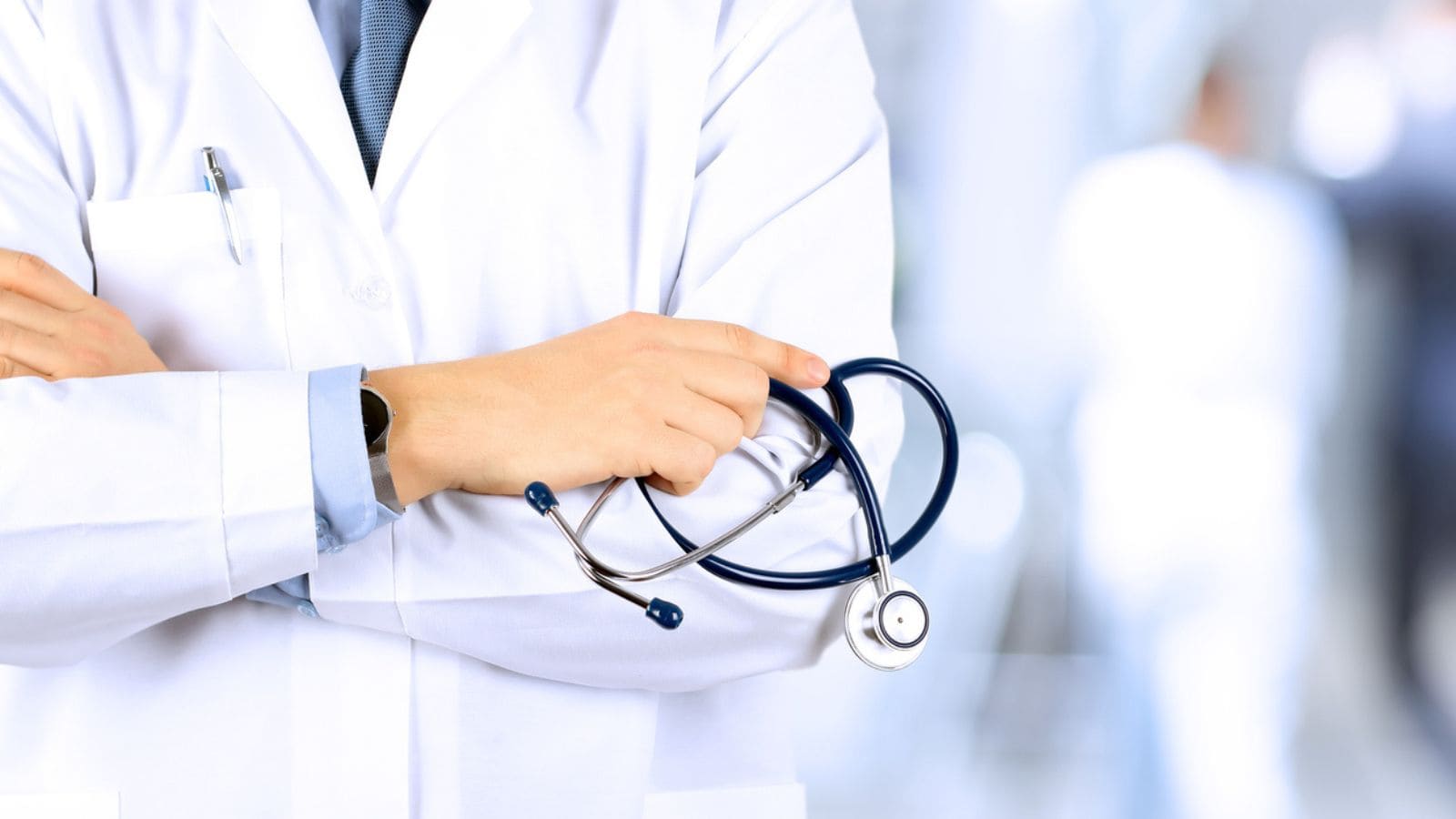 US immigration processing for doctors resumes; other applicants still face delays.