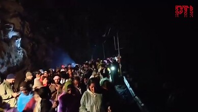 Pilgrims rescued from Kedarnath amid land slide