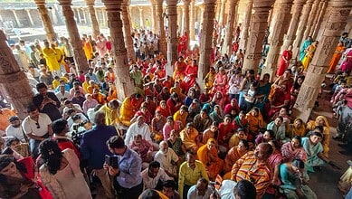 Devotees at Bhojshala