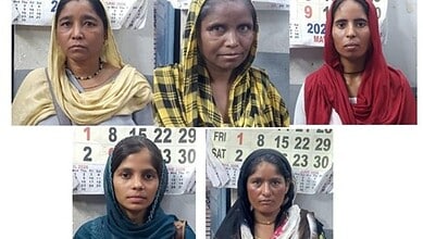 Five women wendors booked for obstruting pedestrians at Charminar