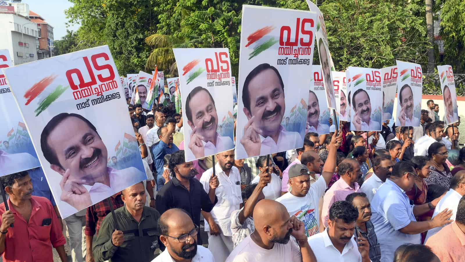 Satheesan supporters take out march in Trivandrum