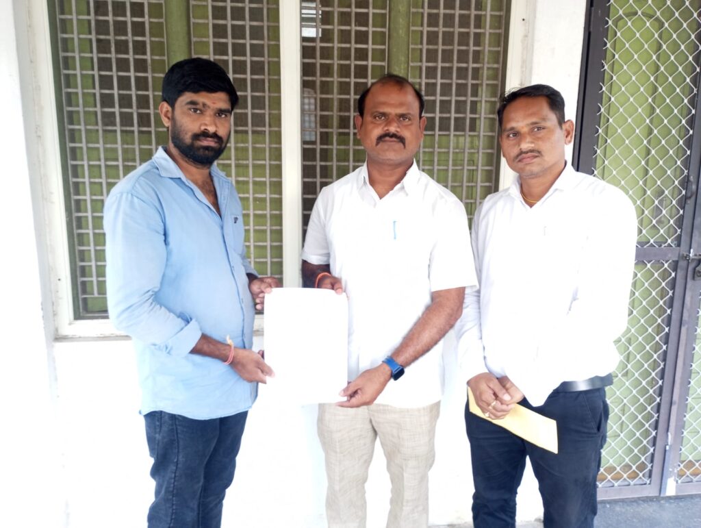 Family members submit a representation to Swadesh Parikipandla (centre), Telangana NRI Advisory Committee member.