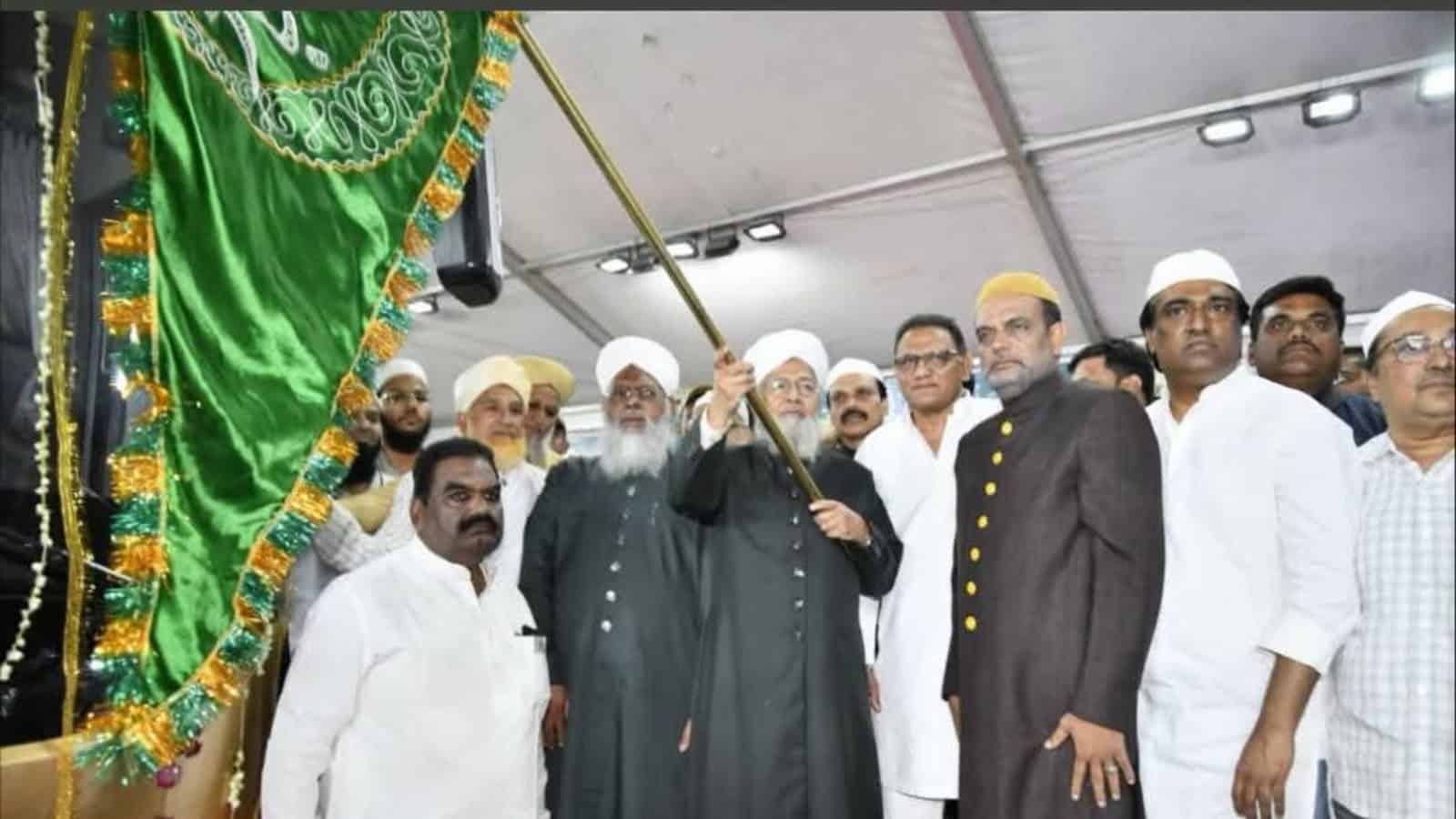 First batch of Haj pilgrims being flagged off by Mohammed Azharuddin in a ceremonial event.