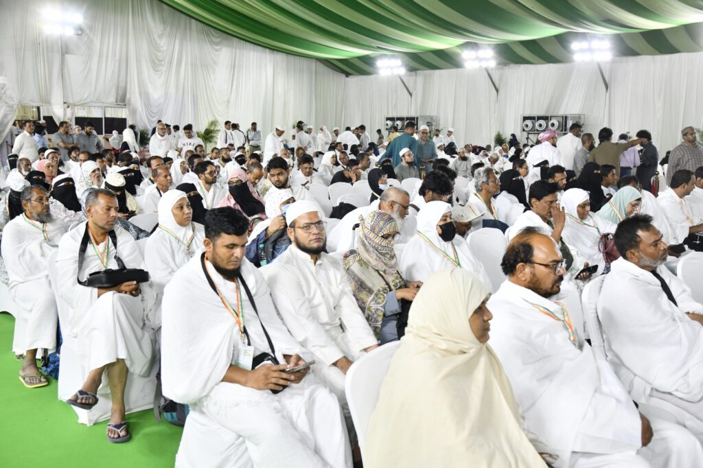 First batch of Haj pilgrims
