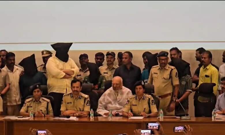 Hyderabad Police Commissioner, VC Sajjanar, conducts press conference on Hyderabad advocate's murder