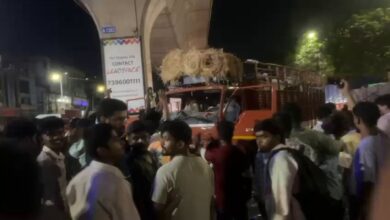 Ahead of Bakrid in Hyderabad, Bajrang Dal stops vehicle transporting cattle