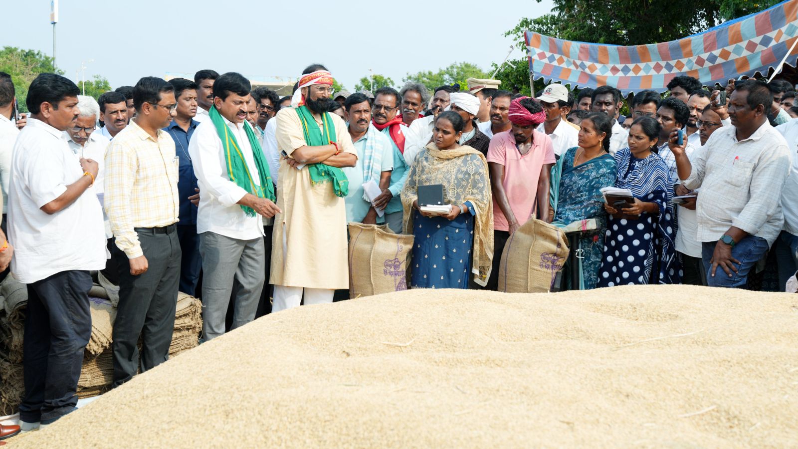Telangana ministers order strict action over paddy procurement irregularities