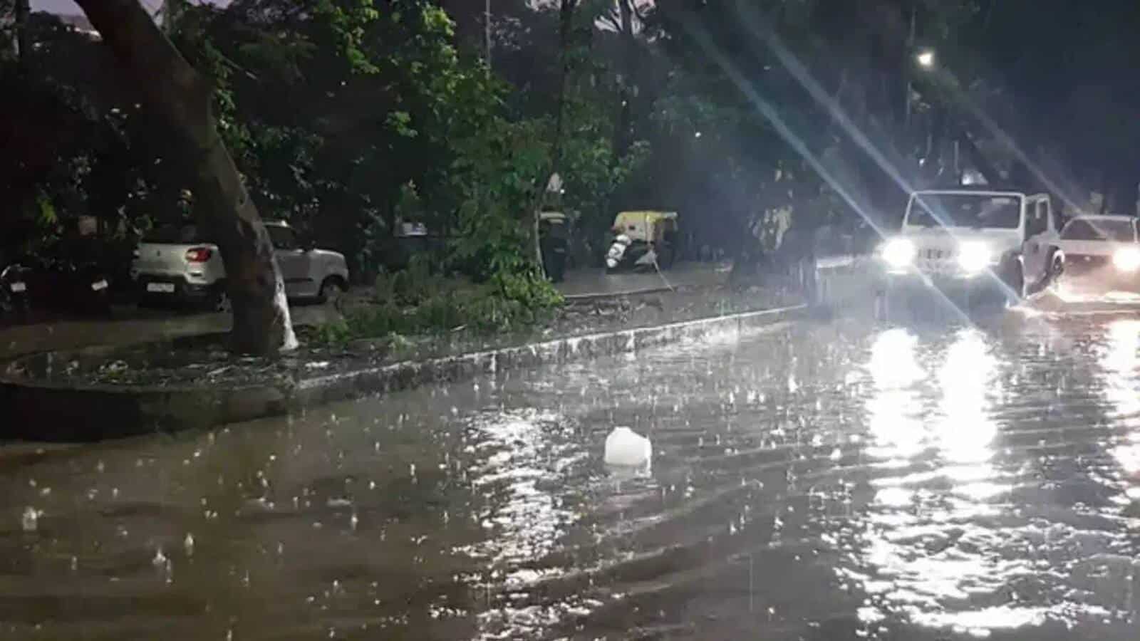 Thunderstorm drenches Bengaluru