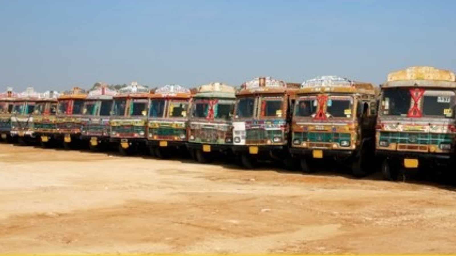 Fuel price hike sparks concern among transporters; SIMTA urges Centre to cut toll, VAT