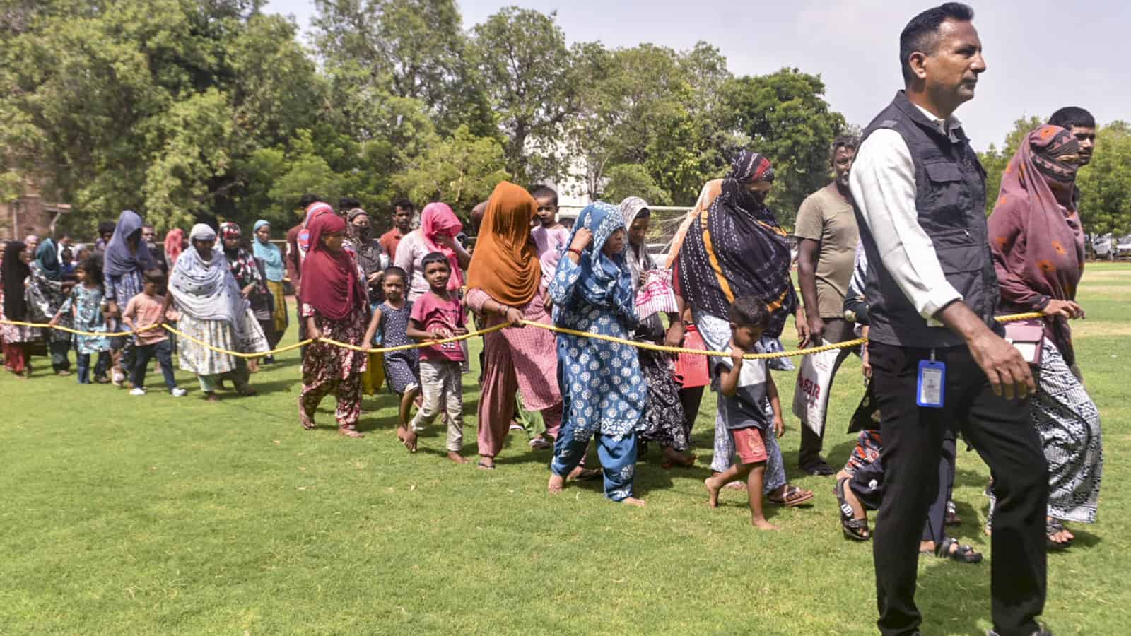 Ahmedabad police apprehend 166 Bangladeshi nationals for illegal stay