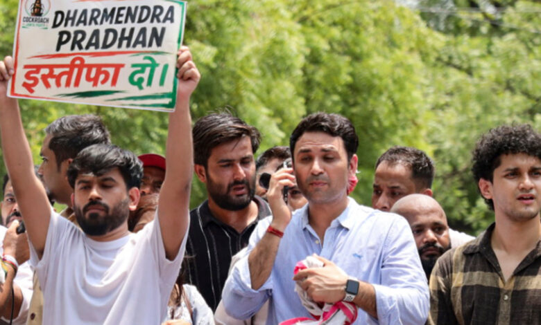 Cockroach Janta Party (CJP) founder Abhijeet Dipke, its spokespersons Saurav Das and others at the protest