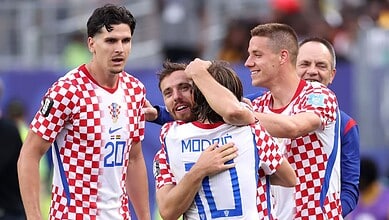 Croatia beat Ghana 2-1 to reach World Cup knockouts