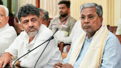 DK Shivkumar and Siddaramaiah