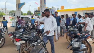 Farmers stage protest at petrol bunk over fuel sale restrictions in Chikkaballapur
