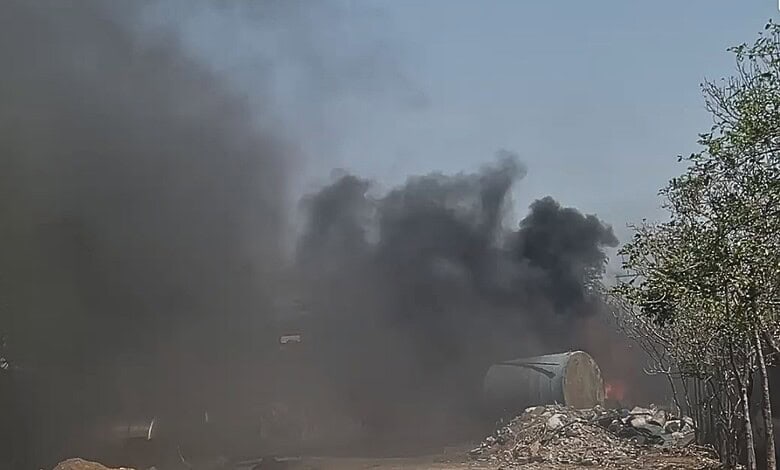Fire breaks out near Vasantha Chemicals unit in Jeedimetla