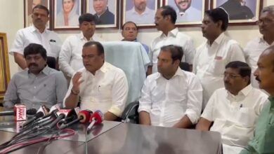 Komatireddy assures dues clearance, urges protest withdrawal