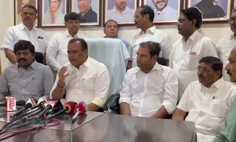 Komatireddy assures dues clearance, urges protest withdrawal